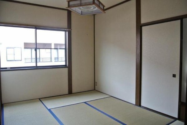 居室(6帖)