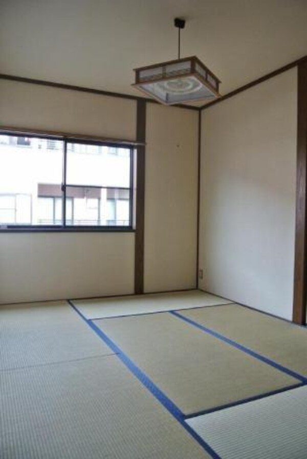 居室(6帖)