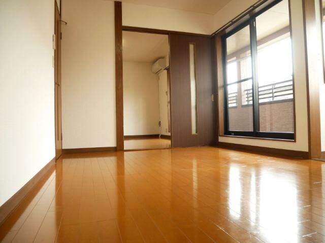 物件内観写真4　(DK)