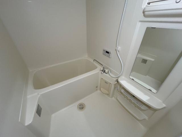 物件内観写真8　(ユニットバス)