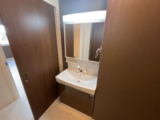 物件内観写真8　(洗髪洗面化粧台（イメージ）)