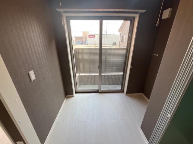 物件内観写真14　(サンルーム（イメージ）)