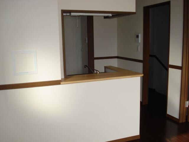 物件内観写真4　(対面キッチン)