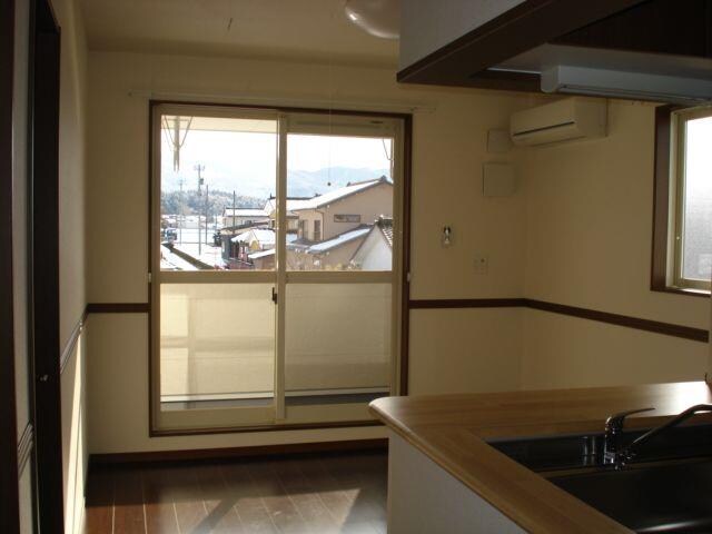 物件内観写真11　(リビング)