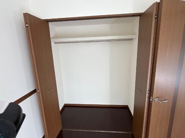 物件内観写真12　(クローゼット)