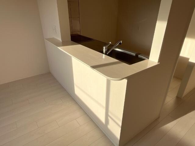 物件内観写真4　(カウンター)