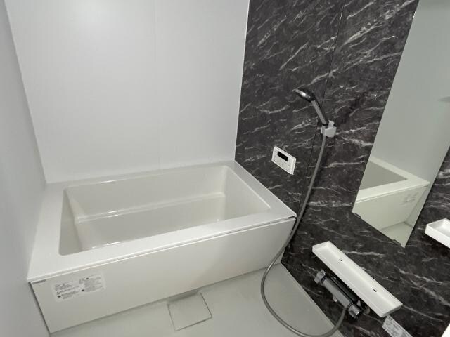 物件内観写真7　(ユニットバス)