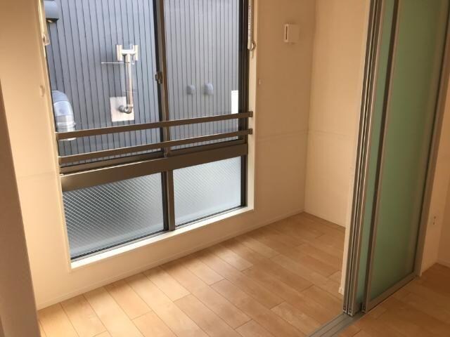 物件内観写真17　(サンルーム)