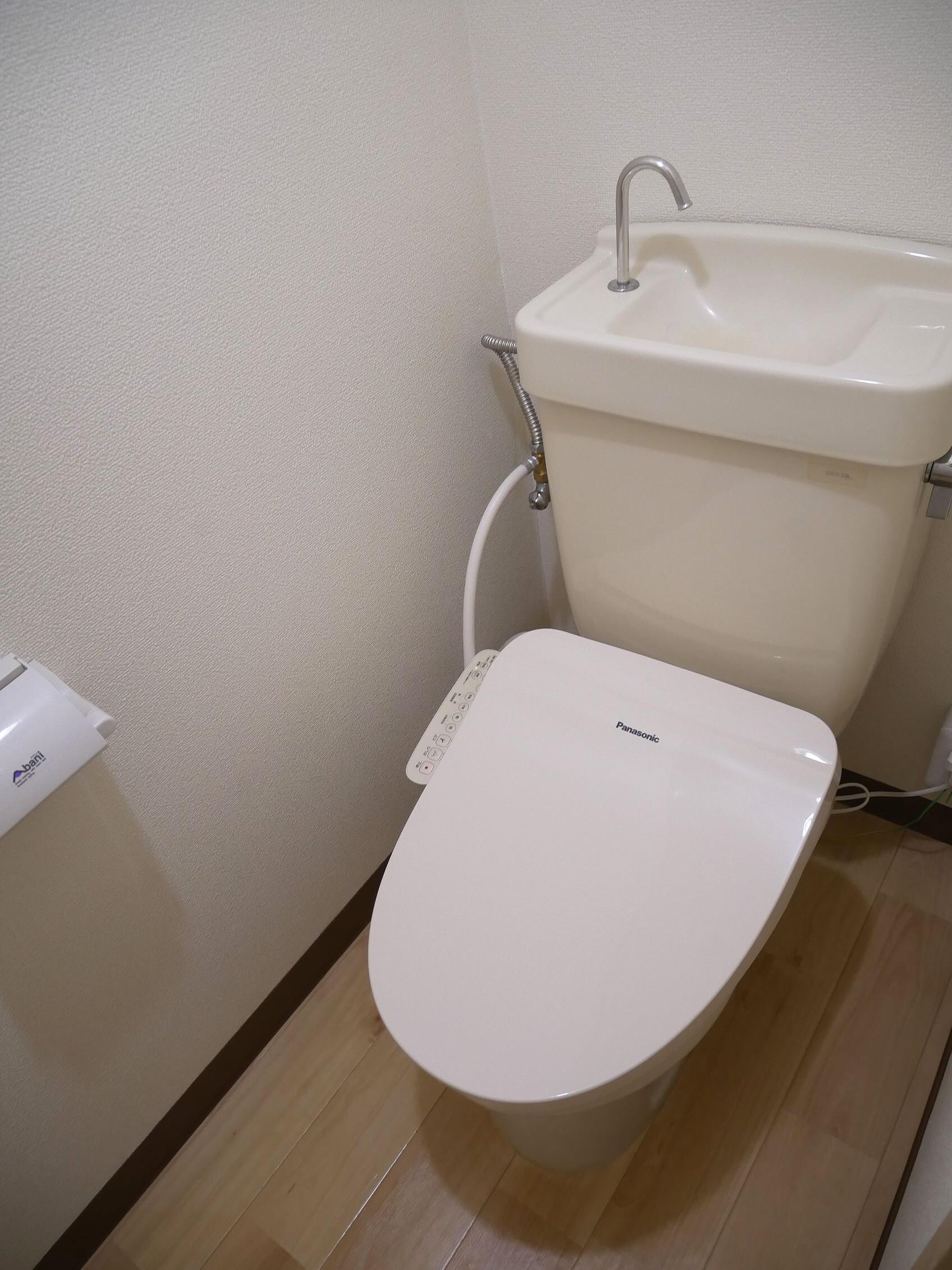 物件内観写真4　(トイレ)