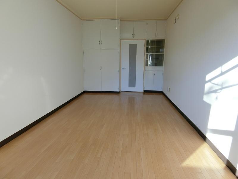 物件内観写真6　(居室)