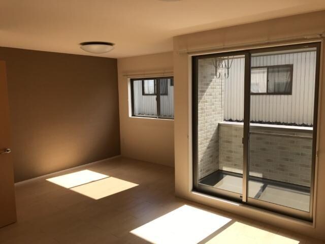 物件内観写真9　(リビング)