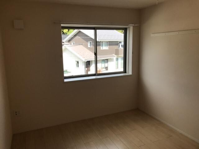 物件内観写真11　(寝室)