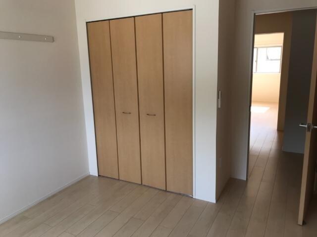 物件内観写真12　(収納)