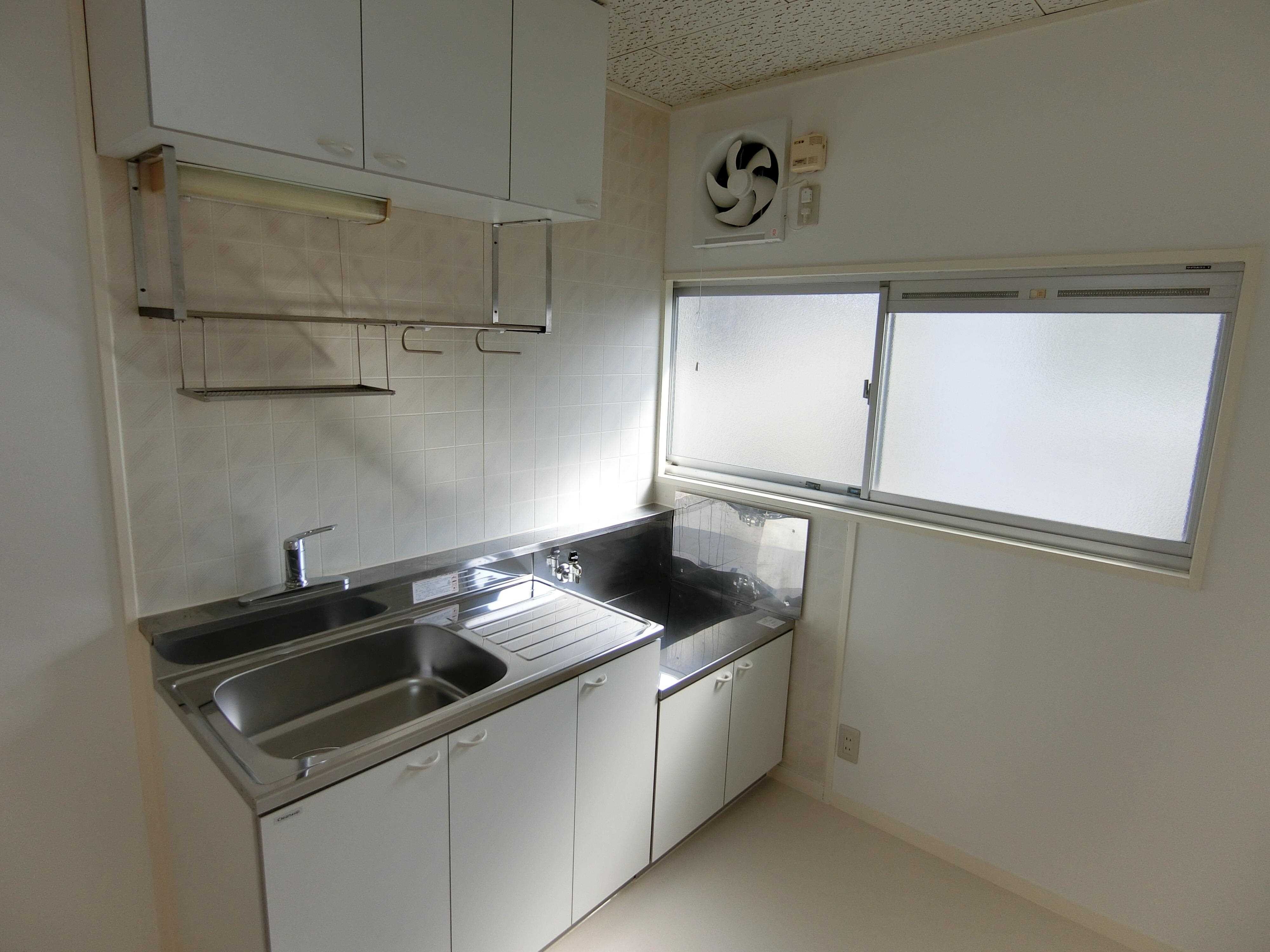 物件内観写真3　(キッチン)