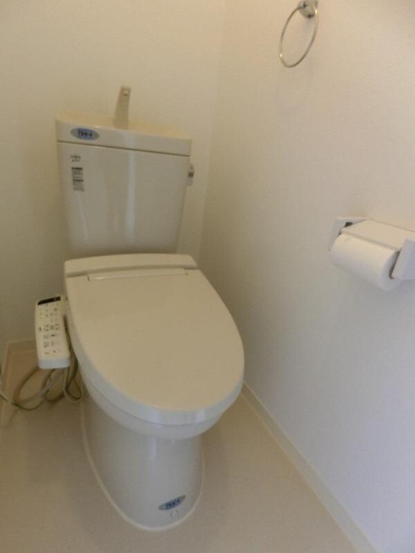 物件内観写真5　(トイレ)