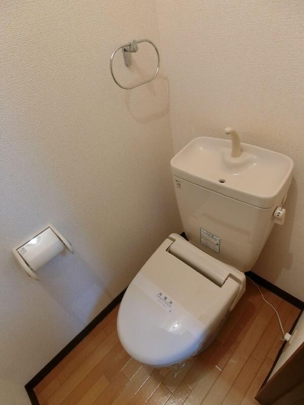 物件内観写真4　(トイレ)