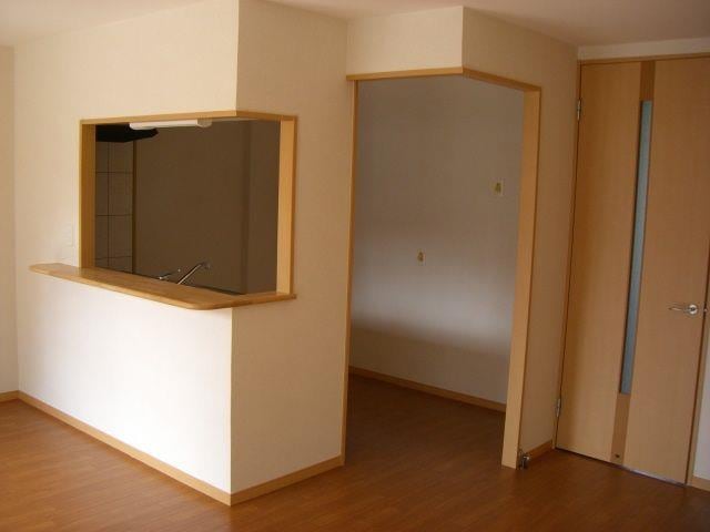 物件内観写真3　(対面キッチン)