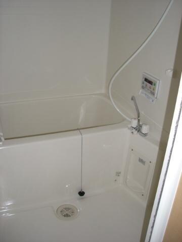 物件内観写真5　(ユニットバス)