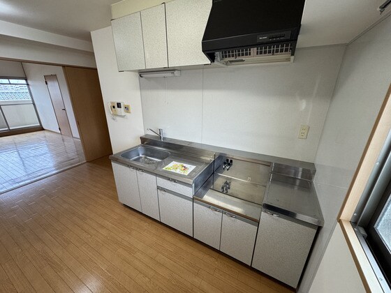 物件内観写真3　(※他号室の写真です)