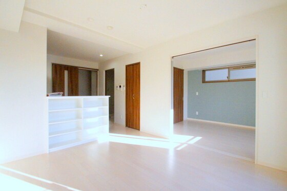 物件内観写真2　(他号室のお写真です)