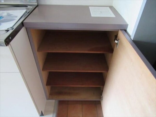 玄関(他号室のお写真です)