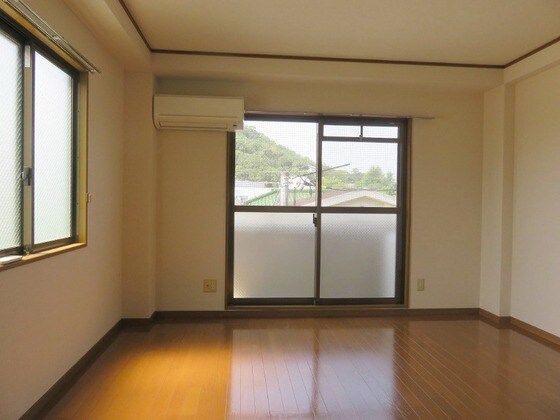 物件内観写真2　(他号室のお写真です)