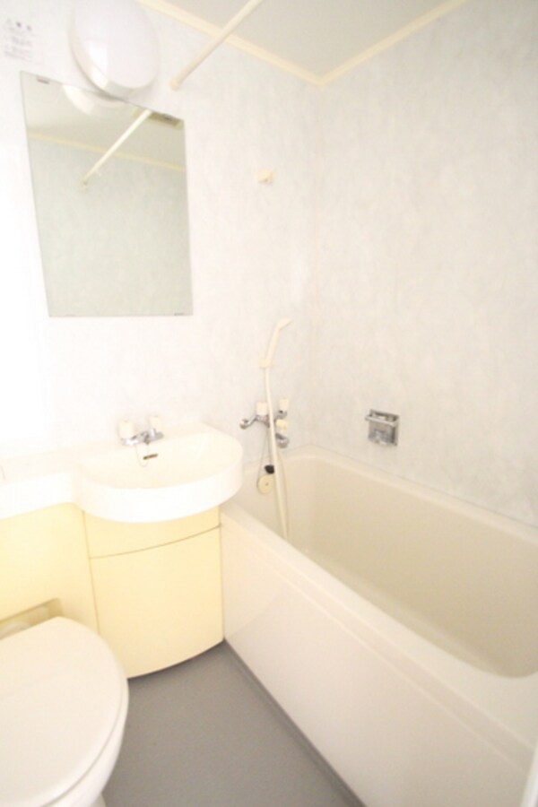 バス／シャワールーム等