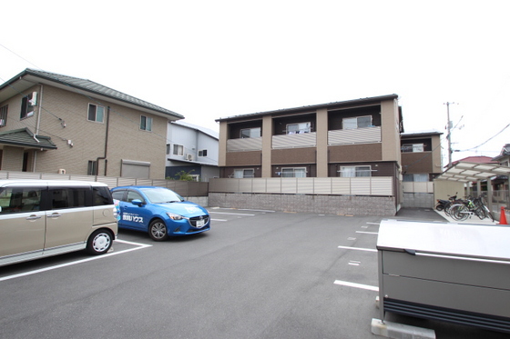 フルーリー中撫川Ｂ棟