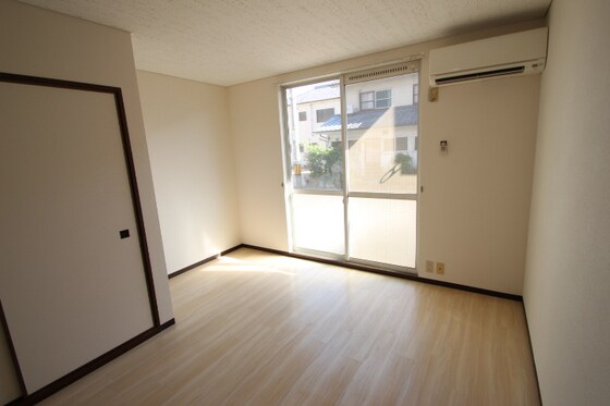 物件内観写真2　(他号室のお写真です)