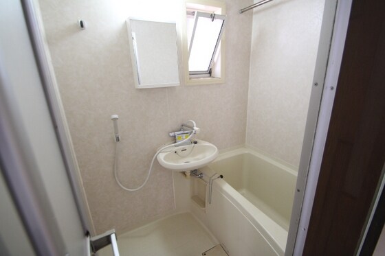 物件内観写真4　(他号室のお写真です)