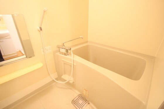 物件内観写真4　(他号室のお写真です)