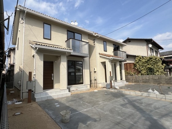 フルール伊島の物件外観写真