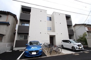 REGALEST MOMO(レガリスト モモ)外観写真