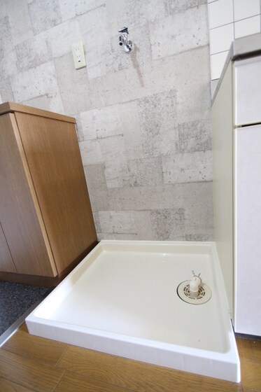 物件内観写真12　(別号室写真)