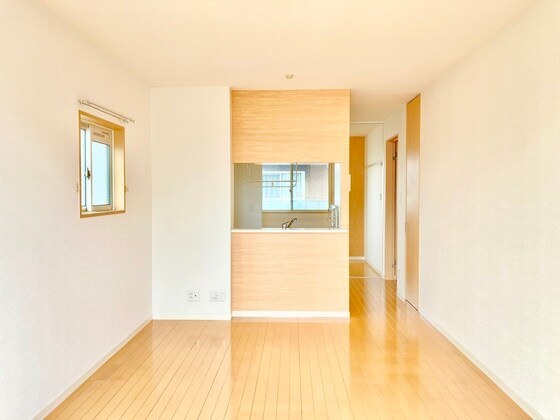 物件内観写真2　(※他号室の写真です)