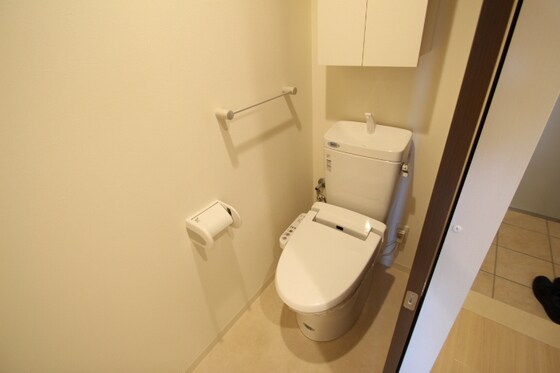 物件内観写真5　(他号室の写真です。)