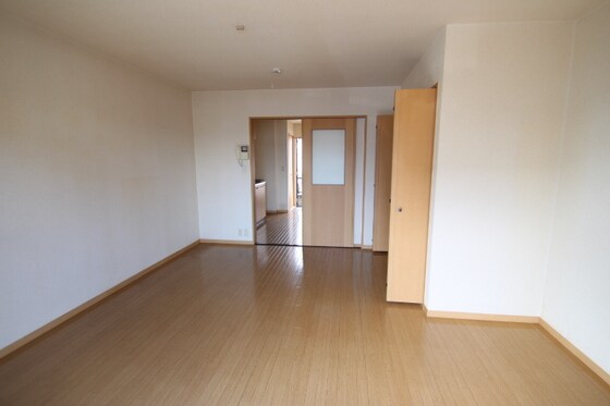 物件内観写真4　(※別号室の写真です。)