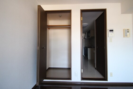 物件内観写真8　(他号室のお写真です。)