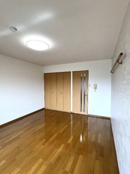 物件内観写真2　(他部屋です)