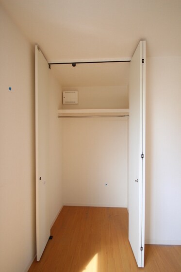 物件内観写真8　(※他号室の写真です)