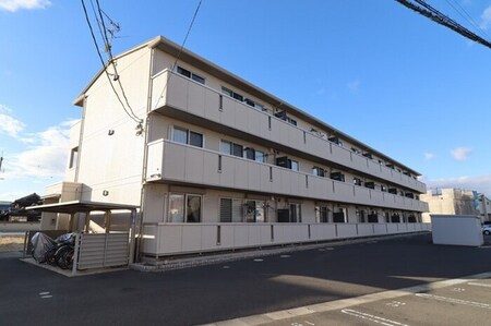 ホワイトローズ外観写真