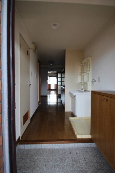 物件内観写真9　(※別号室写真です)