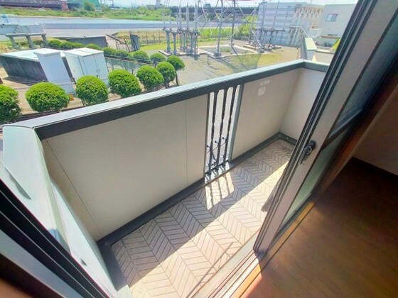 物件内観写真8　(別号室写真)