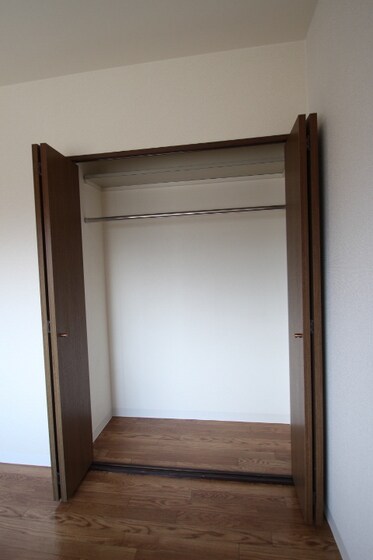 物件内観写真9　(別号室写真です)