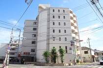 上杉第７ビル西古松の外観写真