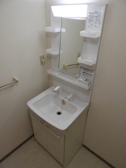 物件内観写真8　(別号室写真)