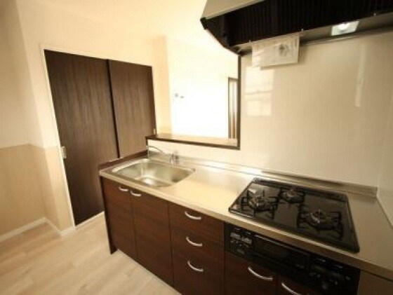 物件内観写真2　(※他号室の写真です)