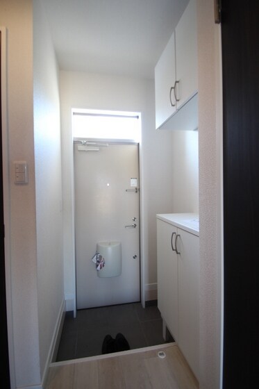 物件内観写真5　(※他号室の写真です)