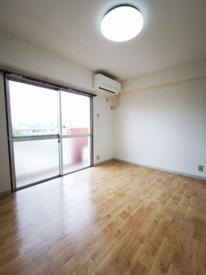 物件内観写真2　(他号室のお写真です)