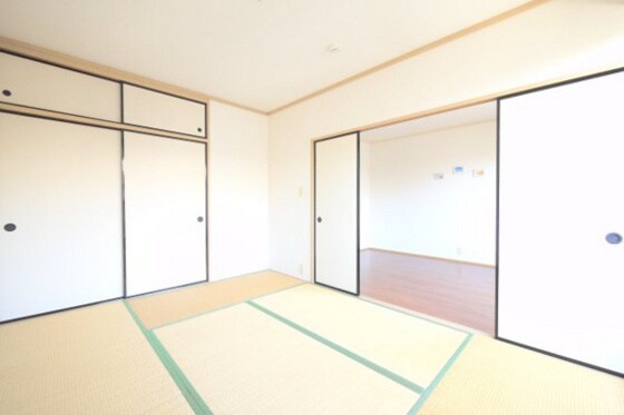 物件内観写真8　(※他号室の写真です)